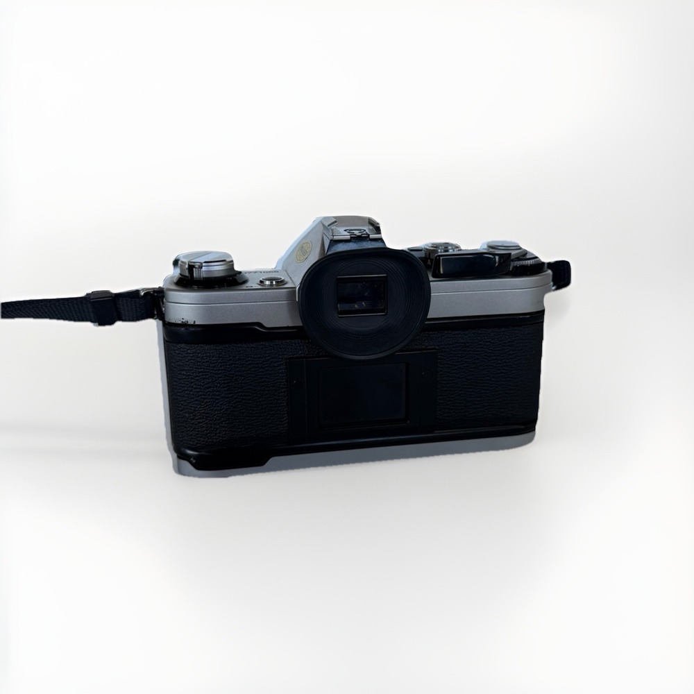 Canon AE-1 35mm Film Camera w/ FD Lens Untested Vintage SLR Japan - Picture 3 of 7